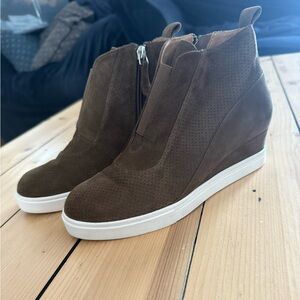 Linea Paolo Brown Suede Wedge Shoes Women’s Size 4